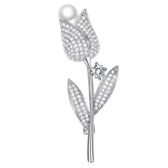 Jewelry - Swarovski Crystals The Milat Flower Brooch